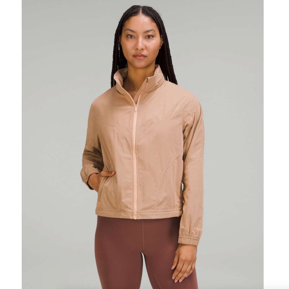 Lululemon • Tan Lightweight Hooded Jacket Windbreaker • Size 4